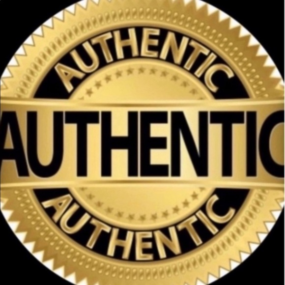 💯% Authentic Louis Vuitton  Pouch ✨ - Picture 8 of 8